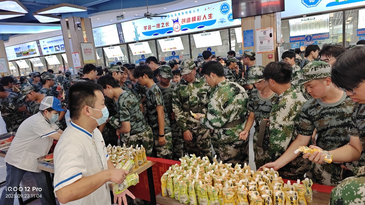 润博进校园|清凉心意，抵达每一处挥汗如雨的训练场