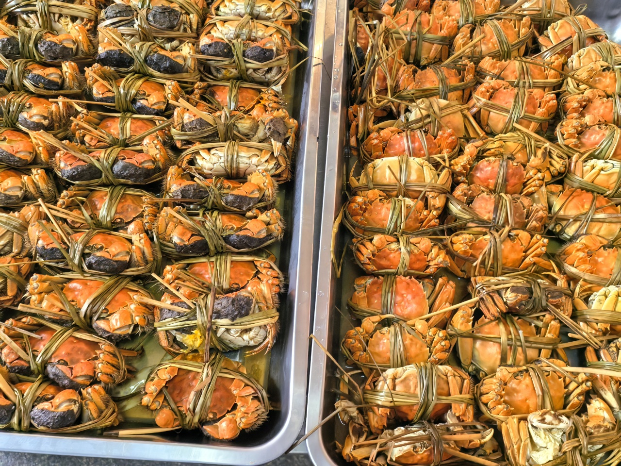 秋日蟹礼 | 美食尝鲜，一起“蟹”逅食堂金秋！